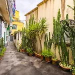 Romantic With View Apartment Neapel